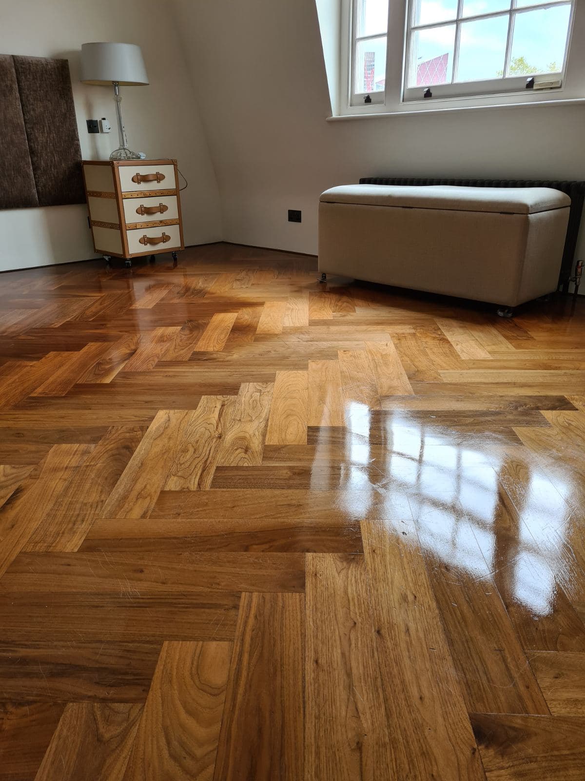 parquet floor cleaning and polishing